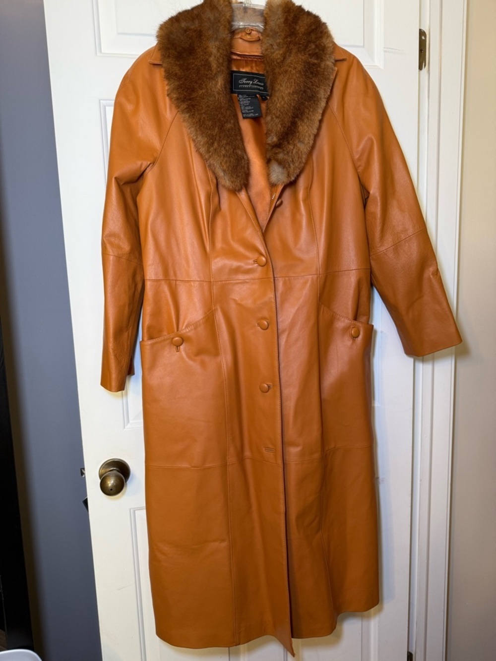 Terry Lewis Classic Luxuries Medium Vintage Terracotta Leather Trench Coat Fur